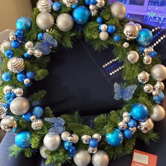 Wreath - Picture 3 of 3